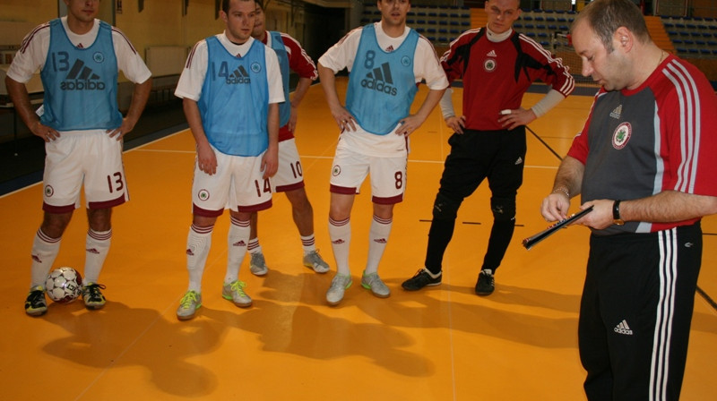 Latvijas telpu futbola izlase treniņā Ungārijā
Foto: LFF Preses daļa