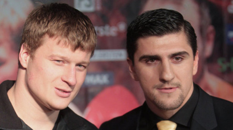 Aleksandrs Povetkins un Marko Huks
Foto: boxen1.com