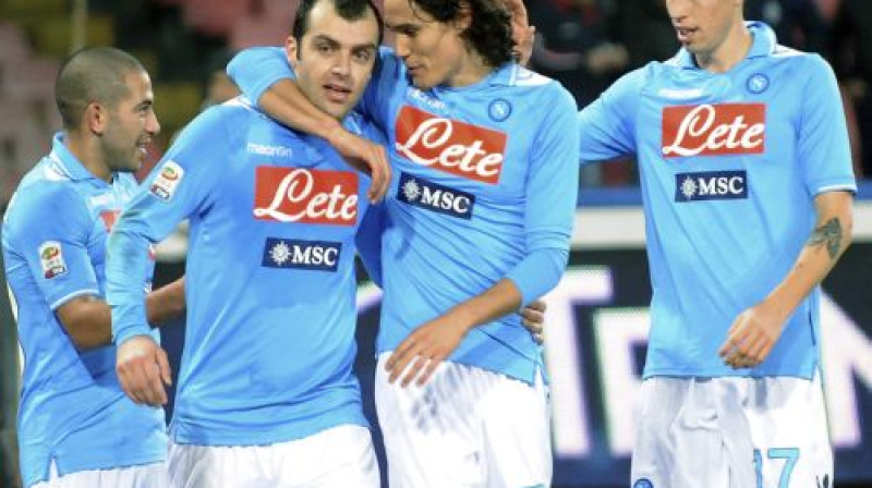 ''Napoli'' vārtu autori (no labās) - Mareks Hamšiks, Edinsons Kavani un Gorans Pandevs
Foto: AP/Scanpix