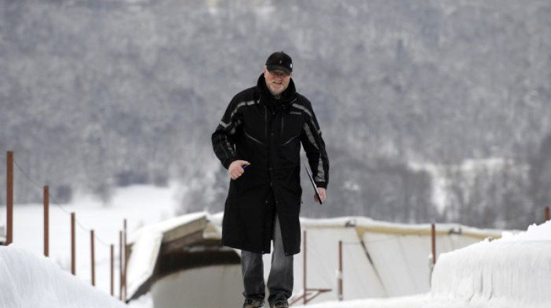 Dainis Dukurs aprēķinājis, ka kamaniņu un bobsleja trase gada laikā Siguldas pilsētas budžetā  atnes vismaz vienu miljonu eiro... Tūrisms.
Foto: Romāns Kokšarovs, Sporta Avīze, f64