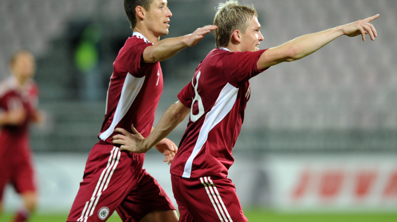Artjoms Rudņevs (pa labi)
Foto: Romāns Kokšarovs, "Sporta Avīze"