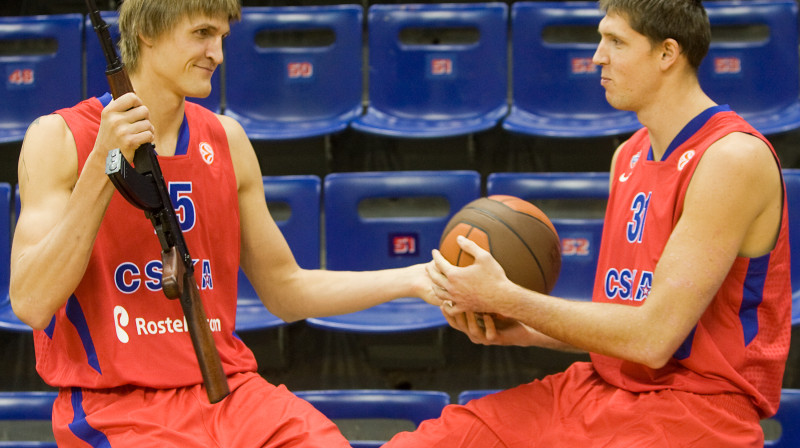 Andrejs Kiriļenko arī turpmāk būs Viktora Hrjapas komandas biedrs CSKA rindās
Foto: Itar-Tass/Scanpix