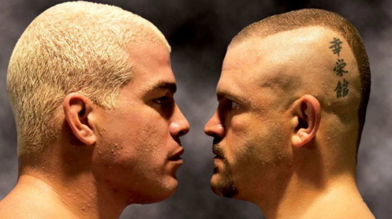 Tito Ortizs (pa kreisi) un Čaks Lidels
Foto: ufc.com