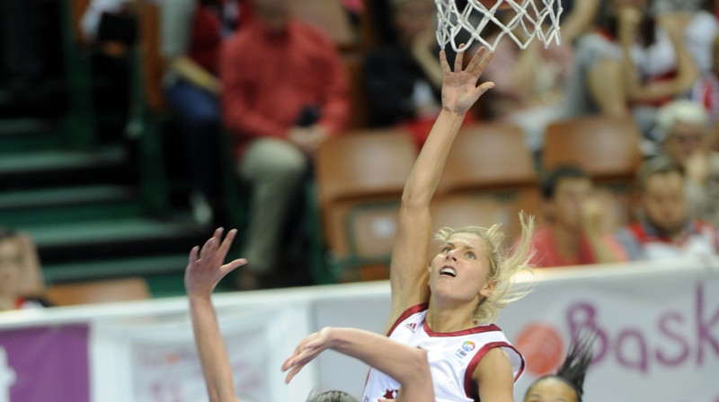Elīna Babkina
Foto: Romāns Kokšarovs, "Sporta Avīze", f64
