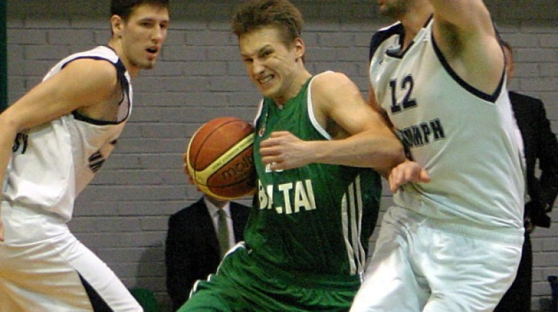 Kaspars Vecvagars aizvadīto sezonu noslēdza "Baltai" vienībā Kauņā 
Foto: delfi.lt