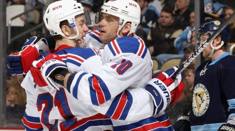Ņujorkas "Rangers" atzīmē pēdējos vārtus
Foto: AFP/Scanpix