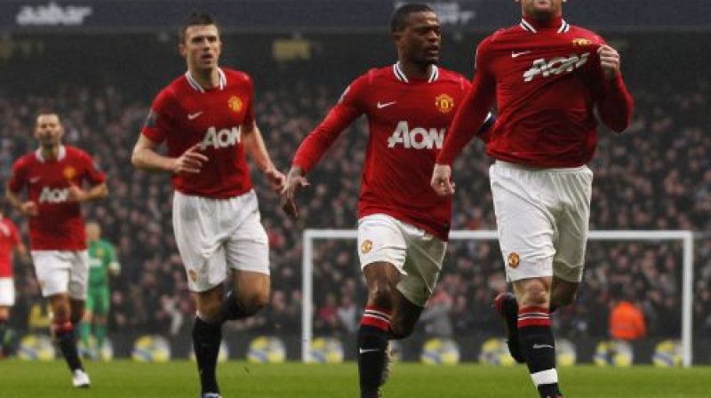 "Manchester United" futbolistiem šodien pamats līksmot
Foto: Reuters/Scanpix