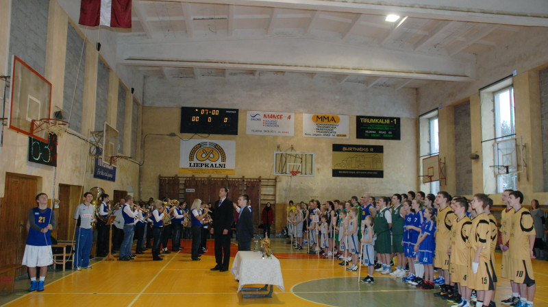 Turnīra atklāšanas parāde. Foto: A.Lapiņš