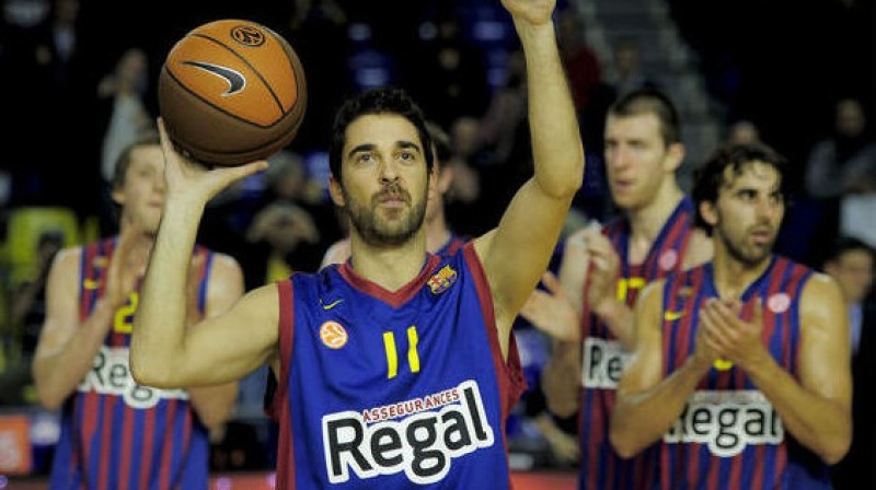 "FC Barcelona" aizsargs Huans Karloss Navarro 2011. gada 24. novembrī ar 2716 gūtiem punktiem kļuva par Eirolīgas visu laiku rezultatīvāko spēlētāju