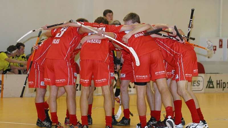 Latvijas florbolam šī būs jubilejas - divdesmitā sezona...

Foto: fk-valmiera.lv