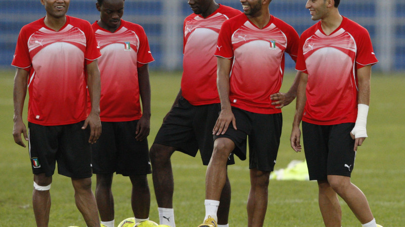 Ekvatoriālās Gvinejas futbolisti mēģinās pastrādāt jaunu varoņdarbu. Šoreiz rieksts cietāks - favorīte Kotdivuāra
Foto: AP/Scanpx