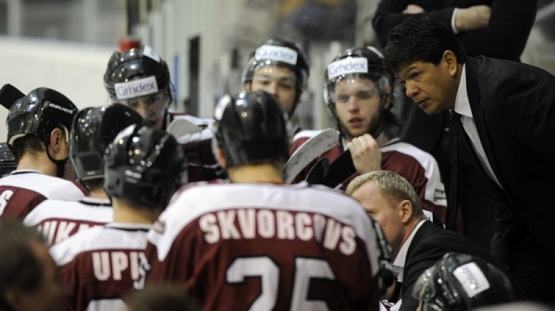 Teds Nolans un Latvijas hokeja izlase 
Foto: Romāns Kokšarovs, Sporta Avīze, f64