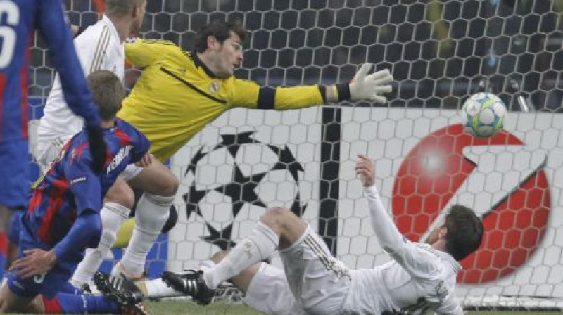 CSKA izlīdzinot rezultātu pret Madrides "Real"
Foto: AP Photo/SCANPIX