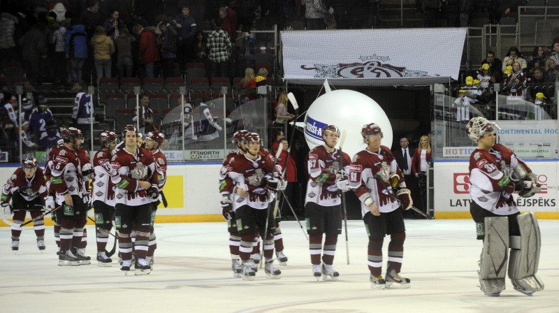 Rīgas "Dinamo" 
Foto: Romāns Kokšarovs, Sporta Avīze, f64