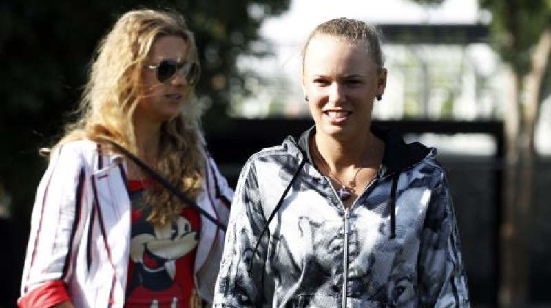 Karolīnai Vozņacki šonedēļ par Viktoriju Azarenku nebūs jāuztraucas
Foto: Reuters/Scanpix