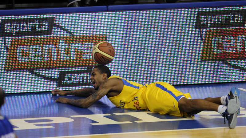 Džamars Jangs pagājušajā sezonā pārstāvēja "Ventspils" rindas 
Foto: Romāns Kokšarovs, Sporta Avīze, f64