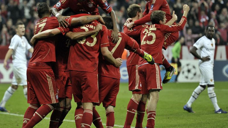 Minhenes "Bayern" līksmo pēc kārtējiem vārtiem
Foto: AFP/Scanpix