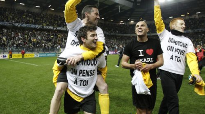 Līksmo "Quevilly", līksmo pilnās tribīnes
Foto: AFP/Scanpix