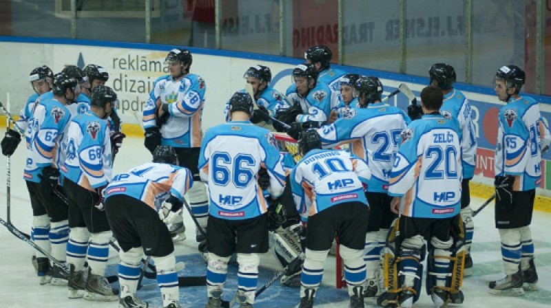 Arī otrajā spēlē pārāki izrādījās pieredzējušie Monarhi.
Foto: Aigars Prūsis