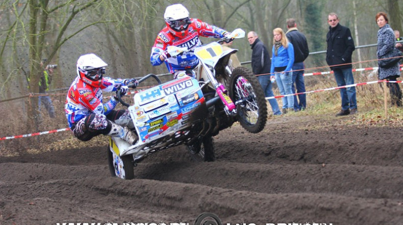 Etjēns Bakss/Kaspars Stupelis