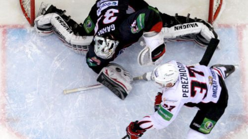 Maikls Gārnets ar 37 atvairītiem metieniem kļuva par galveno uzvaras kaldinātāju. Viņš kapitulēja tikai Aleksandra Perežogina priekšā
Foto: KHL