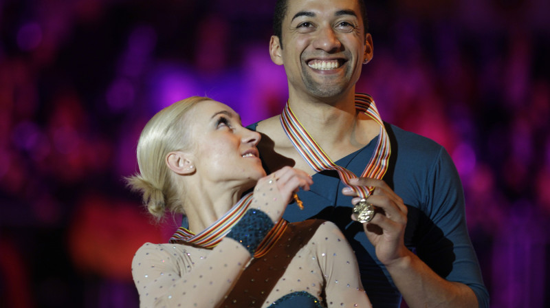Aļona Savčenko un Robins Šolkovijs
Foto: AP/Scanpix