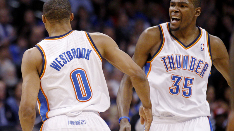 "Thunder" vienības līderi - Rasels Vestbrūks un Kevins Durents
Foto: AP/Scanpix