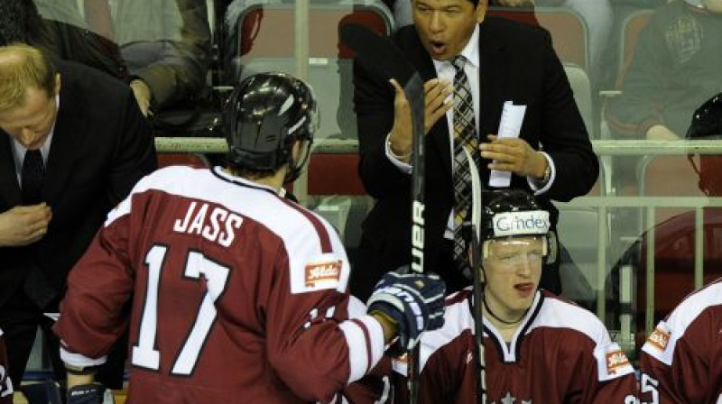 Koba Jass izkāvās, bet Mārtiņš Cipulis guva vienīgos Latvijas vārtus
Foto: Romāns Kokšarovs, Sporta Avīze, F64