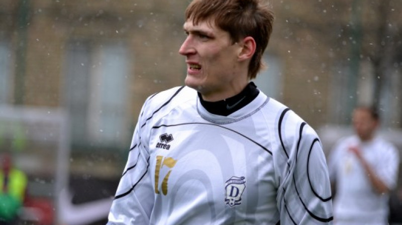 Georgija Uļjanova partneris Matija Mihaļs pret "Skonto" tika pie sarkanā plākstera
Foto: Mārtiņš Jankovskis, Sportacentrs.com