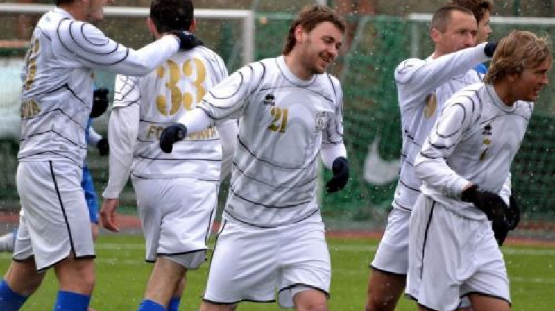 "Daugavas" futbolisti:
Foto: Mārtiņš Jankovskis, Sportacentrs.com