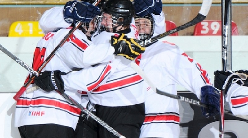 Šveice šovakar ne vien nepameta eliti, bet izcīnīja arī 7. vietu
Foto: IIHF