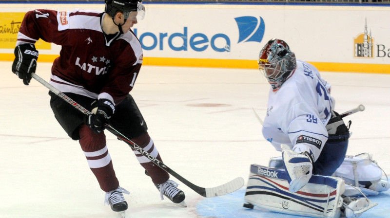 Gints Meija pirmajā mačā pret Franciju bija starp labākajiem Latvijas izlases rindās
Foto: Romāns Kokšarovs, Sporta Avīze, f64
