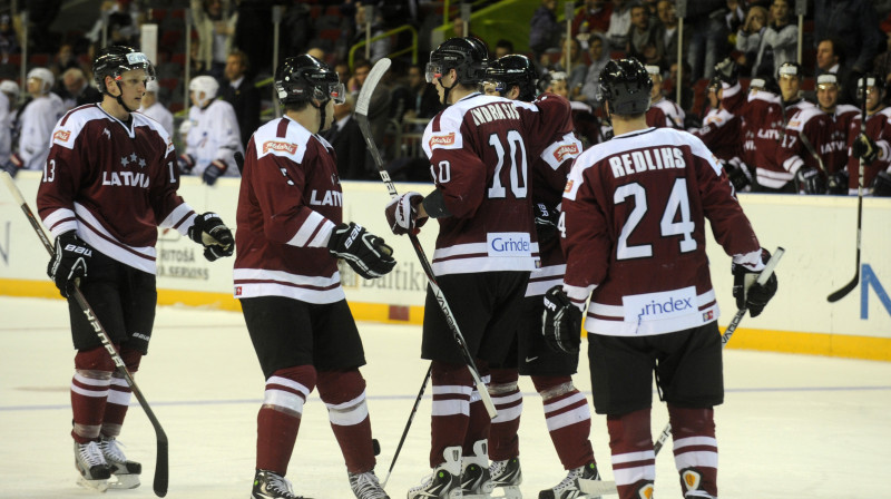 Kurš no mūsējiem kļūs par snaiperi? 
Foto: Romāns Kokšarovs, Sporta Avīze, f64