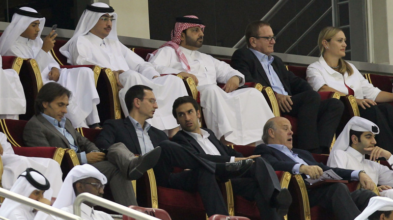 Rauls (centrā) jau apmeklējis jaunās komandas spēli 
Foto: AFP/Scanpix