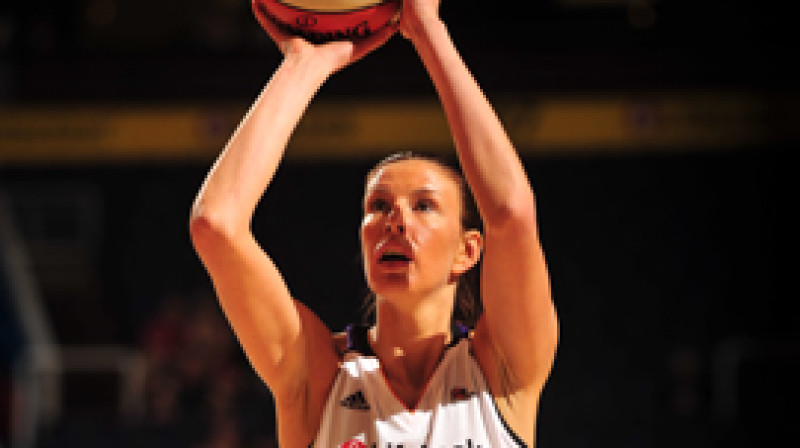 Zane Tamane
Foto: www.wnba.com/mercury