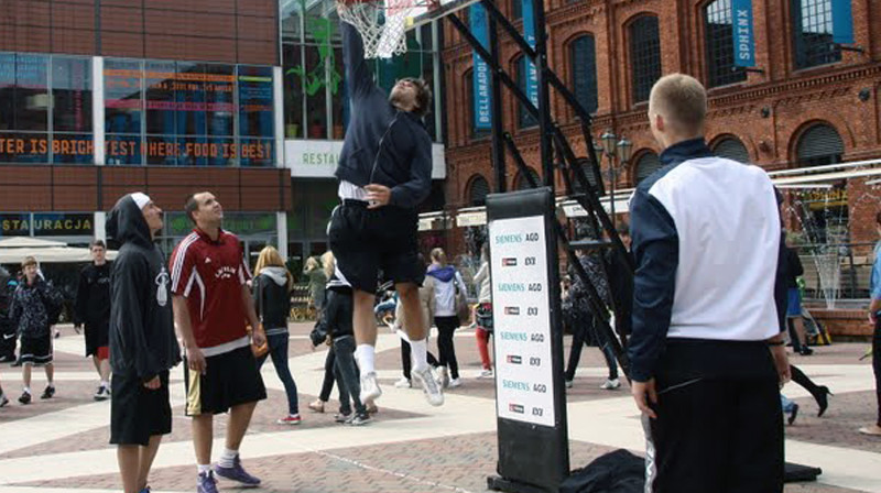 "Ghetto Team" strītbasketbolisti turnīrā Polijā
Publicitātes foto