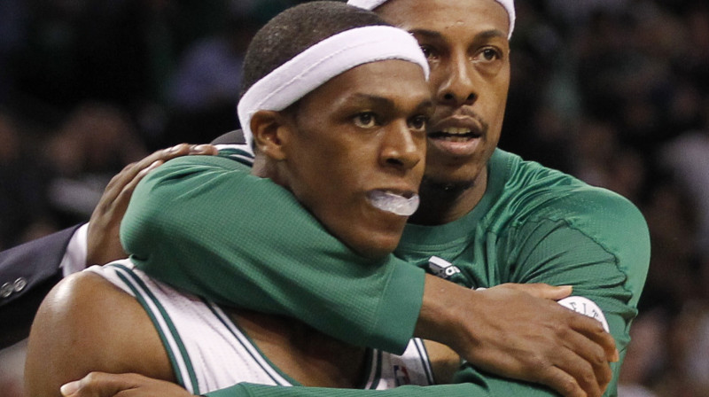 Pols Pīrss un Ražāns Rondo
Foto: Reuters/Scanpix