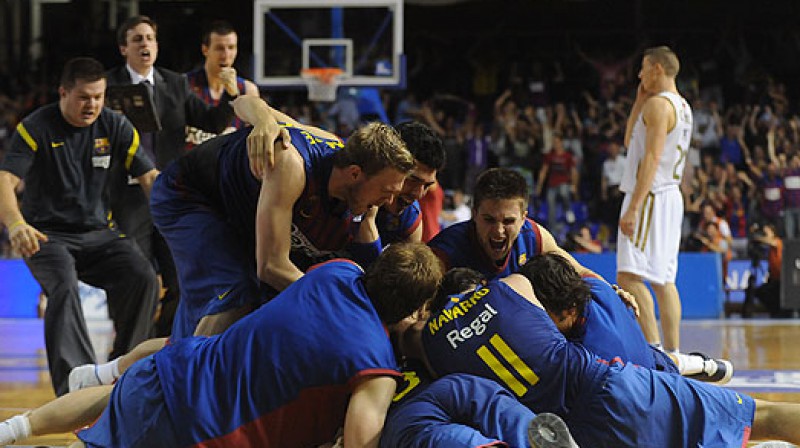 Prieki pēc uzvaras metiena
Foto: acb.com