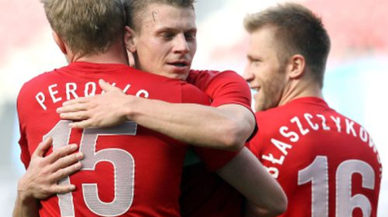 Polija ir apņēmības pilna turnīru savās mājās sākt ar uzvaru
Foto: AFP/Scanpix