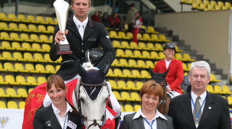 Andis Vārna ar Marmoru 
Foto: Latvijas Jātnieku federācija