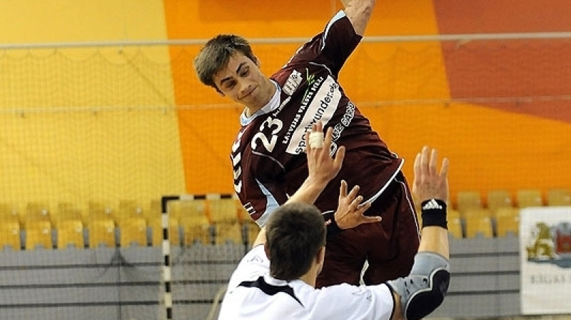 Elvijs Borodovskis jauno sezonu sāks vienā no Nīderlandes spēcīgākajām rokasbumbas komandām "Kremer/Hurry-Up". 
Foto: handball.lv