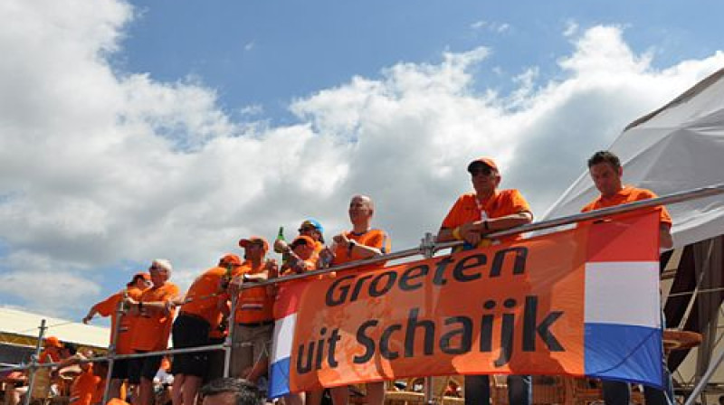 Nīderlandes fani Harkovā ir lielā vairākumā