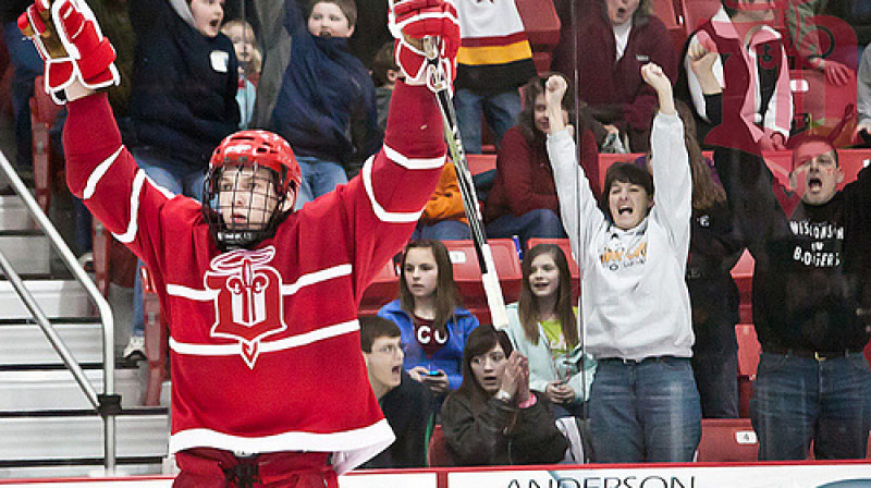 Zemgus! Būs labi...

Foto: saints.com