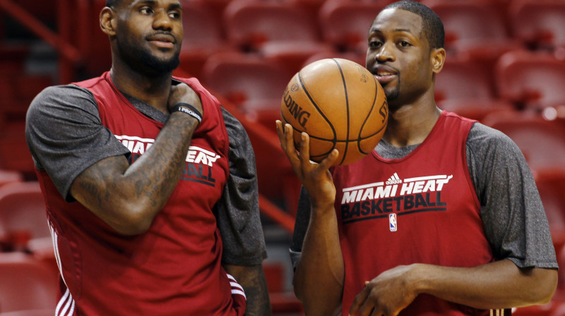 Lebrons Džeimss un Dveins Veids 
Foto: AP/Scanpix