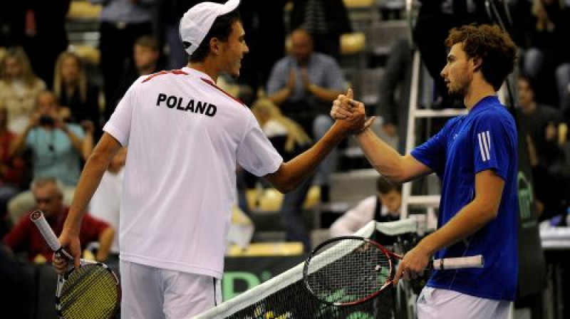 Ježi Janovičs un Ernests Gulbis pirms diviem gadiem Deivisa kausa mačā Rīgā
Foto: Romāns Kokšarovs, Sporta Avīze, F64
