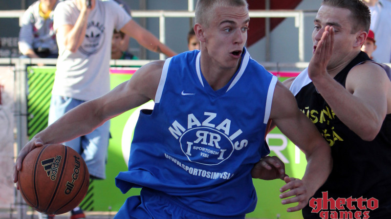 Latvijas komandu - "Mazais/SportosimVisi.lv" un "Kūsiņā iekšā" cīņā kļuva zināms D apakšgrupas uzvarētājs
Foto: Renārs Buivids