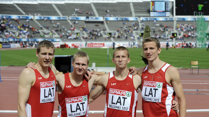 Latvijas komanda: Mezītis (no kr.), Sabajevs, Paņkins, Leitis.
Foto: Romāns Kokšarovs
