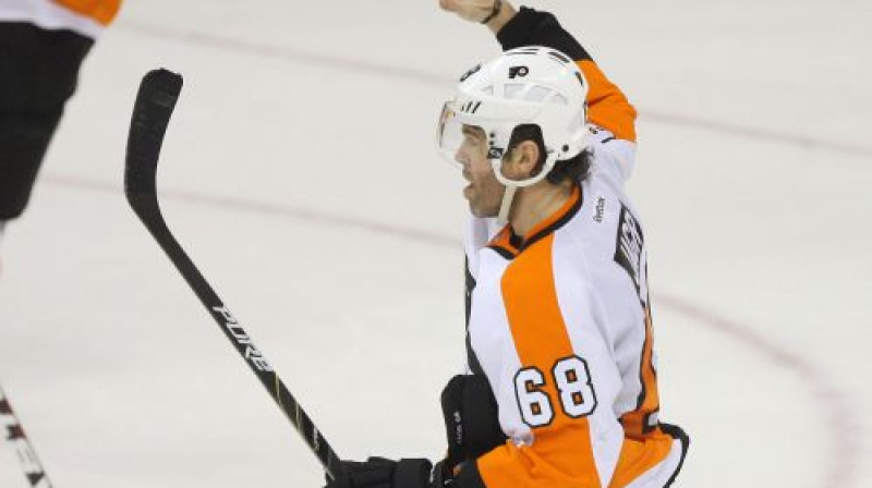 Jaromīrs Jāgrs turpmāk salutēs "Stars" uniformā
Foto: AFP/Scanpix