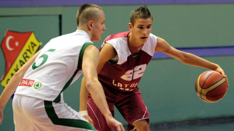 Dāvim Zonnem un visai U16 izlasei labākā sportiskā forma vēl priekšā.
Foto: tbf.org