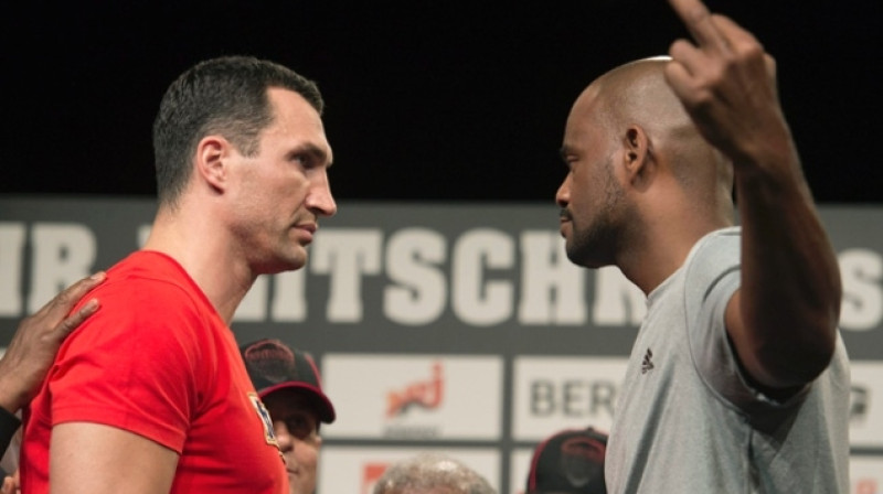 Vladimirs Kļičko un Tonijs Tompsons
Foto: boxingscene.com